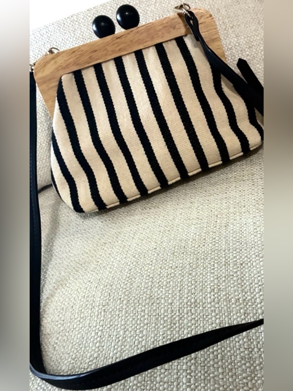 Zara Canvas Crossbody Bag, Wooden Kiss-Lock, Striped Cream & Black NWT Retail$69 - Picture 8 of 11